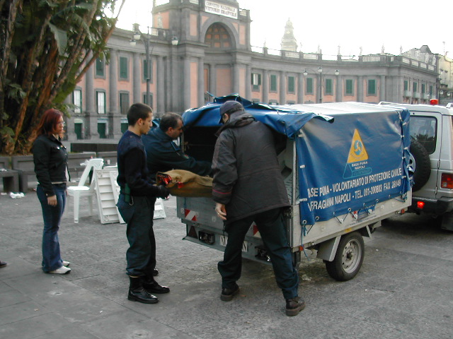 MANIFESTAZIONE DIABETICI 2003 004.jpg