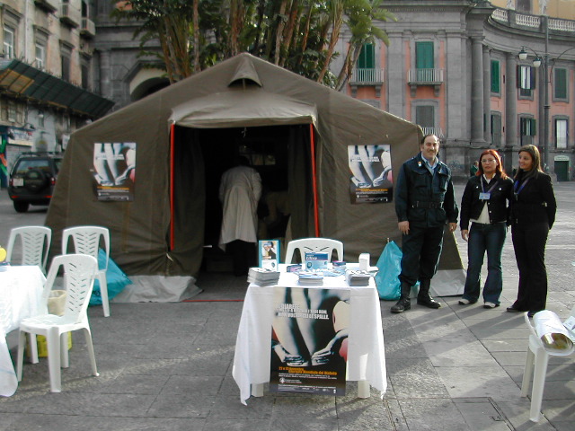MANIFESTAZIONE DIABETICI 2003 008.jpg