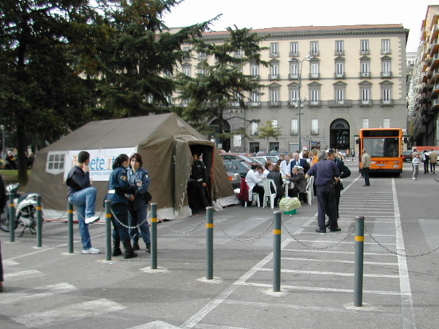 MANIFESTAZIONE DIABETICI 2003 017.jpg