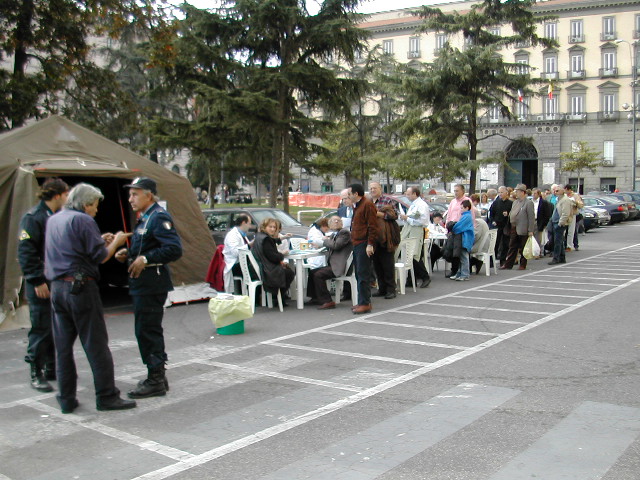 MANIFESTAZIONE DIABETICI 2003 019.jpg