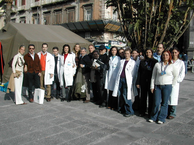 MANIFESTAZIONE DIABETICI 2003 028.jpg